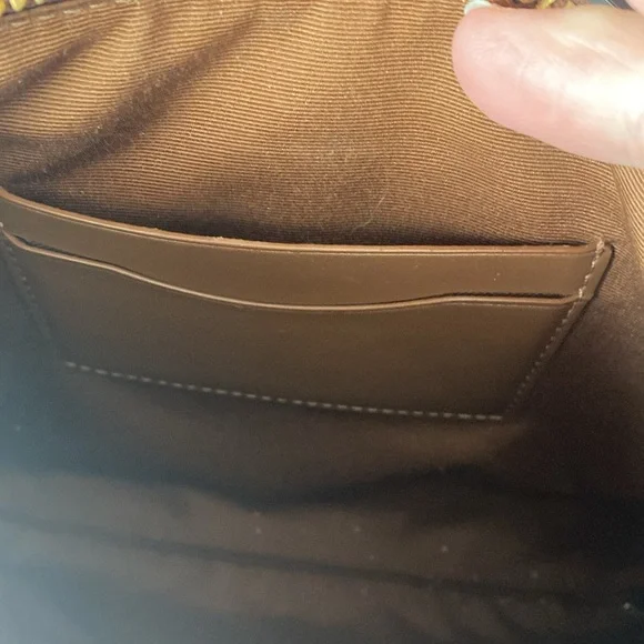 COACH classic tan large wristlet wallet - Picture 4 of 5